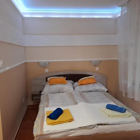 Andrea Apartman Hajdúszoboszló Extérieur photo