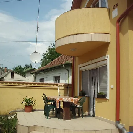 Andrea Apartman Hajdúszoboszló Extérieur photo