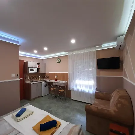 Andrea Apartman Hajdúszoboszló Extérieur photo